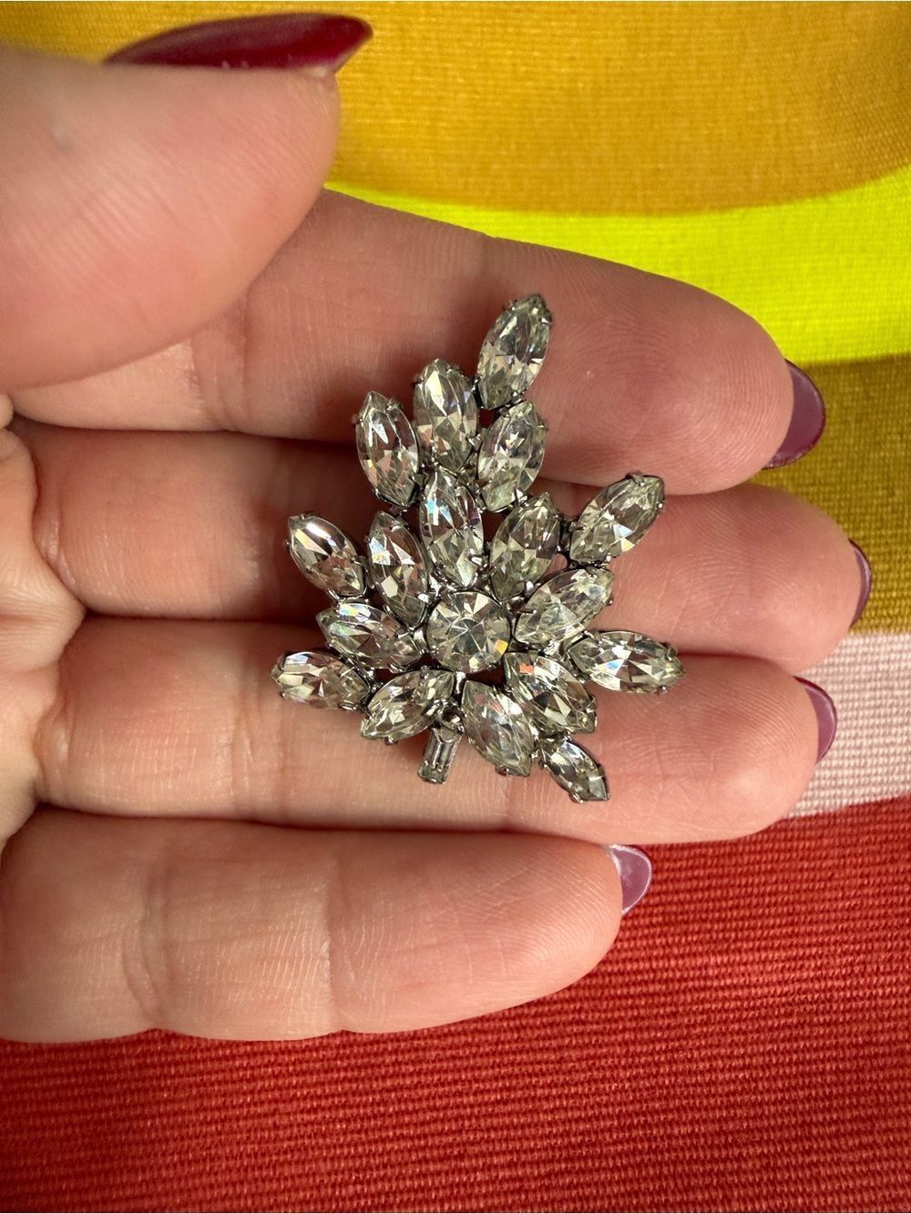 1950s / 60s Rhinestone Old Money Glam Luxury Brooch
